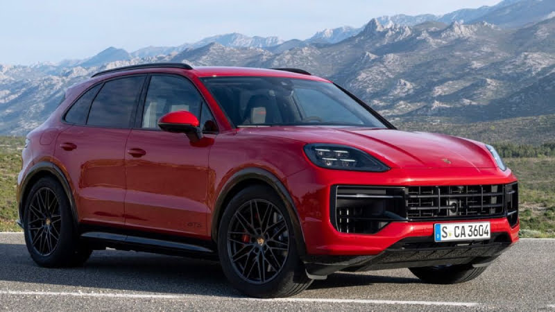 2025 Porsche Cayenne GTS