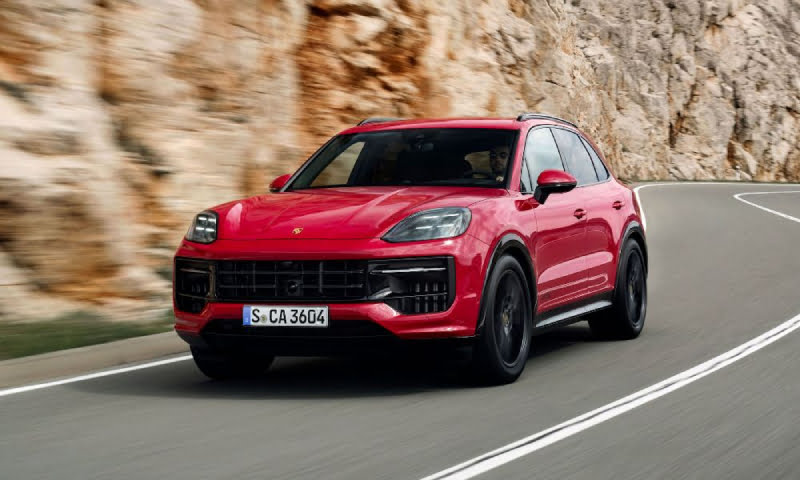 2025 Porsche Cayenne GTS