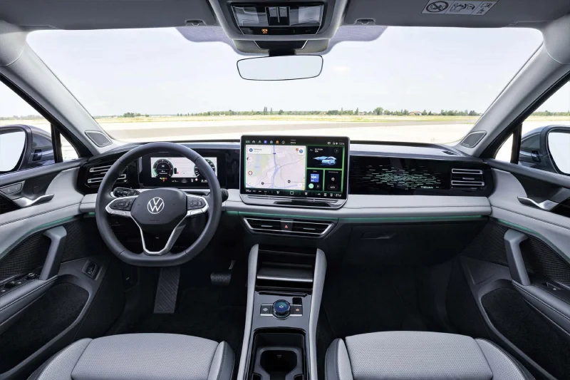 2025 VW Tiguan L Pro